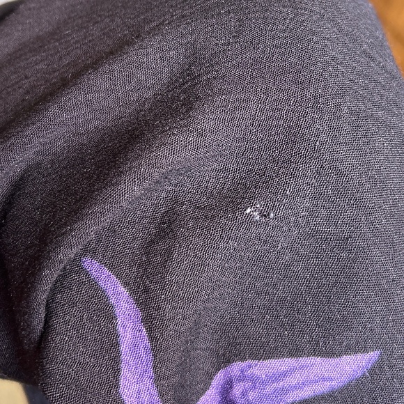 3 metres Silk Gerogetta Fabric - Black with Purple Flowers - Picture 4 of 7